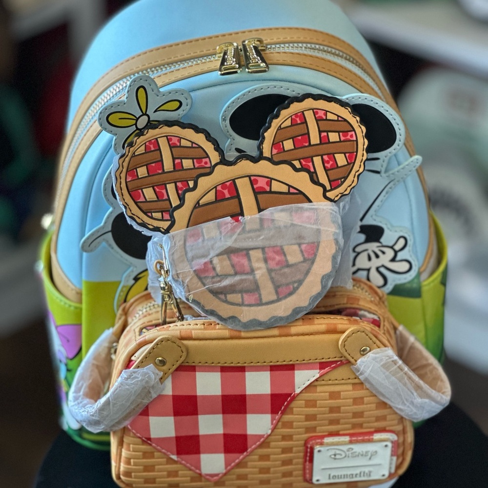 Loungefly Disney Mickey and Minnie Picnic Backpack - Picture 2 of 5